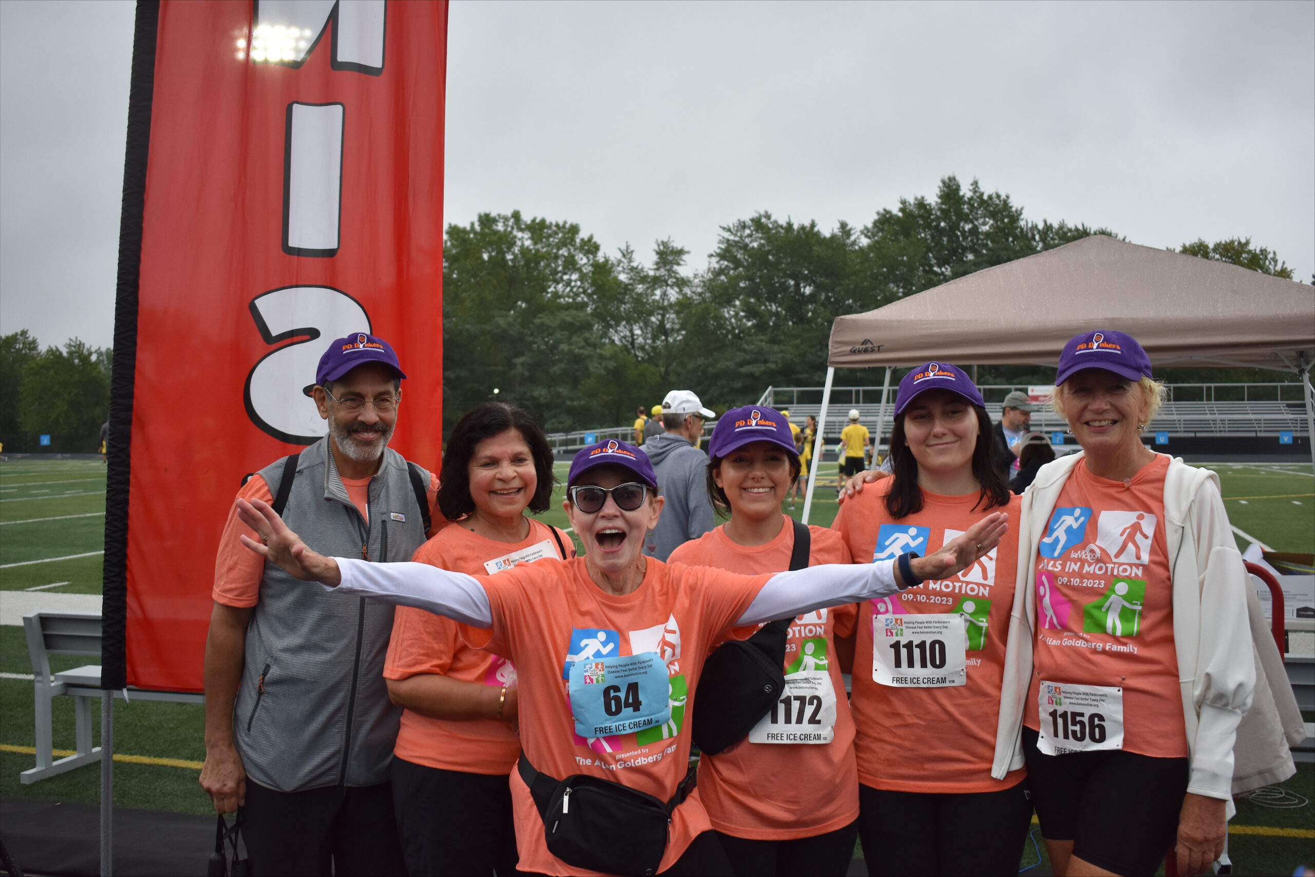 InMotion - Pals in Motion - Outdoor group photo